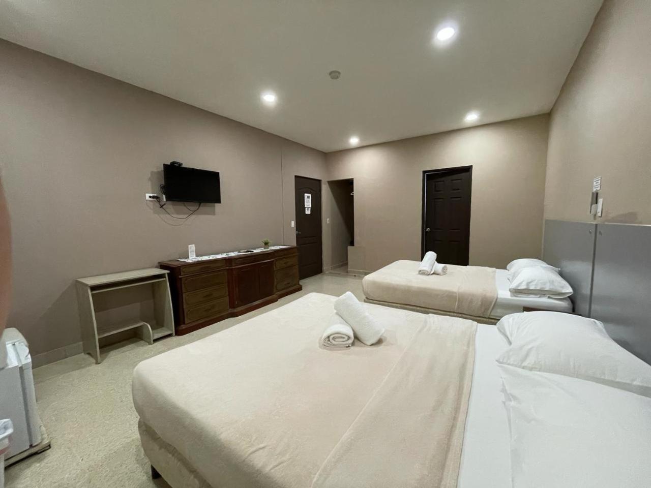 Hostal El Prado مدينة باناما المظهر الخارجي الصورة