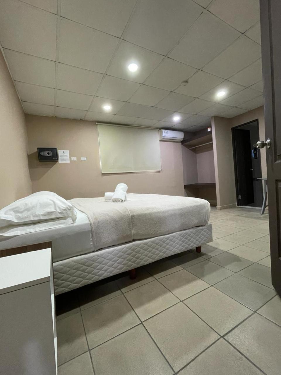 Hostal El Prado مدينة باناما المظهر الخارجي الصورة